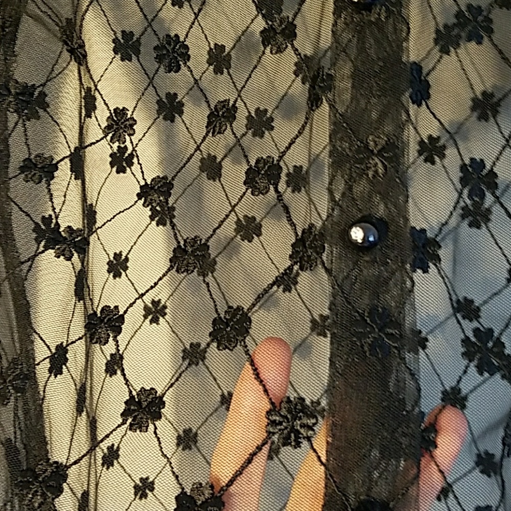 Blouse - Picture 2 of 2